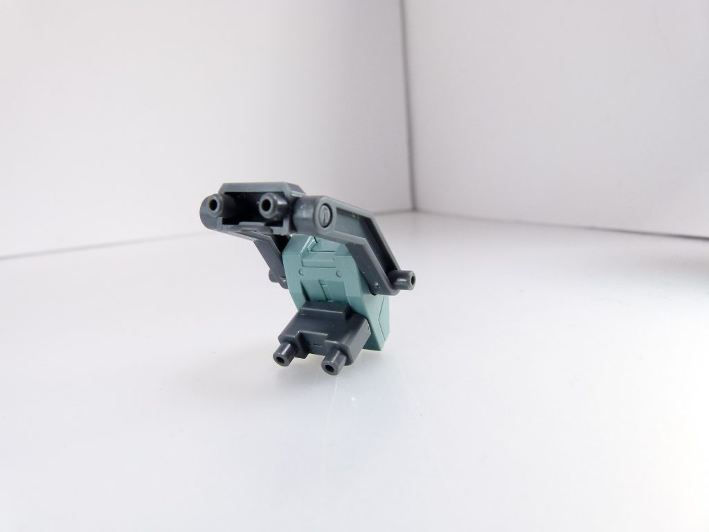 バックパックパラダイスな本セット。合計３個付属します。SVユニット側は２軸、HWS側は１軸で接続。HWS側は左右にPC-7の３ミリ穴、SVは左右に３ミリ軸。接続アームはSV側･･･片側穴・もう片側双方軸、HWSはシンプルなクランク軸。応用すれば･･･変形しそうなジョイントに。