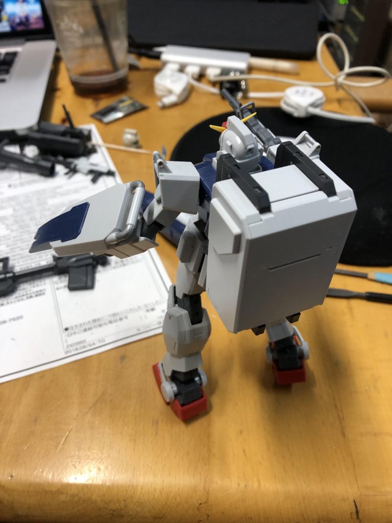 重そうというか実際重い(｡ﾟ_ゝﾟ)