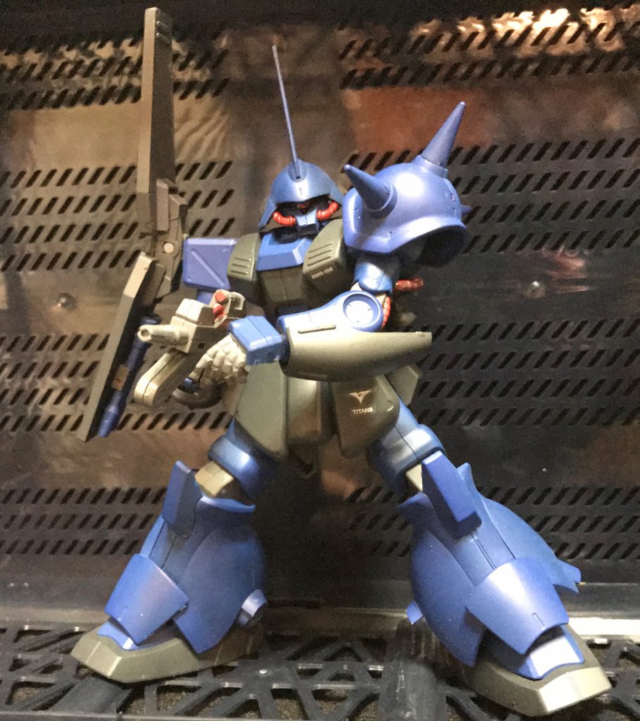 デザインがジオン? 良いものは取り入れる合理主義の現れなんですから!行き過ぎた国粋主義は料理の幅を狭めるってことをちゃんとわかってるんです!