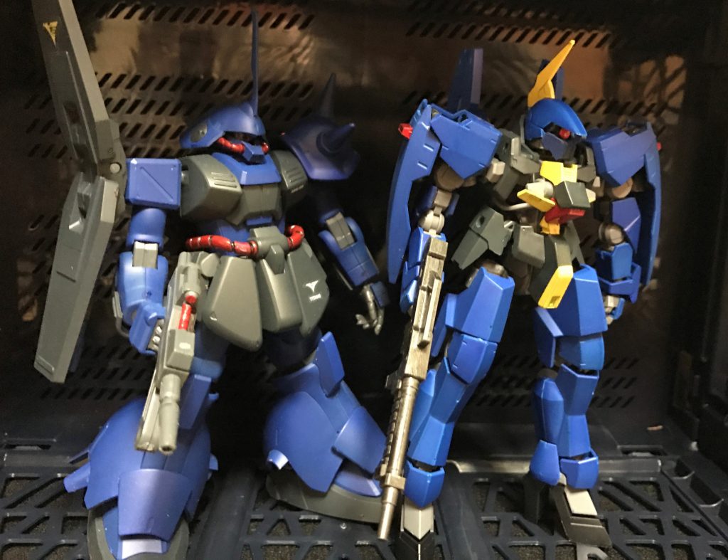 だから マラサイはティターンズカラーに限るんです!