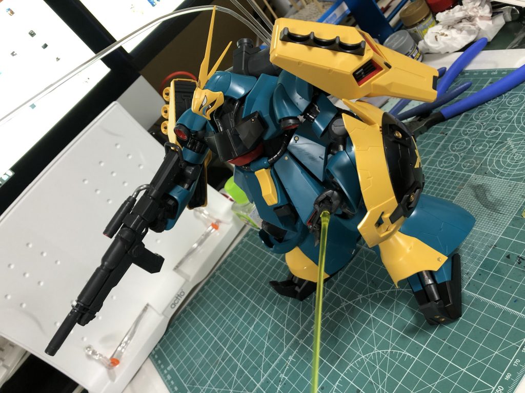 格好いいですね。それと結構大きいMSなんですね。ヤクト・ドーガ（クェス・エア機）も今月来るので並べて飾りたいです_(:3 」∠)_