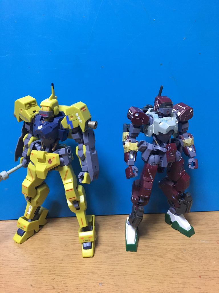 以前ガンスタに初めて投稿した獅電と並べて
こちらは再改造中です。
受験前に完成しなかったガンプラがまだまだたくさんあるので(殆どがガンダムフレームですが…)完成したら順次投稿するのでそちらもよろしくお願いします( ´∀`)