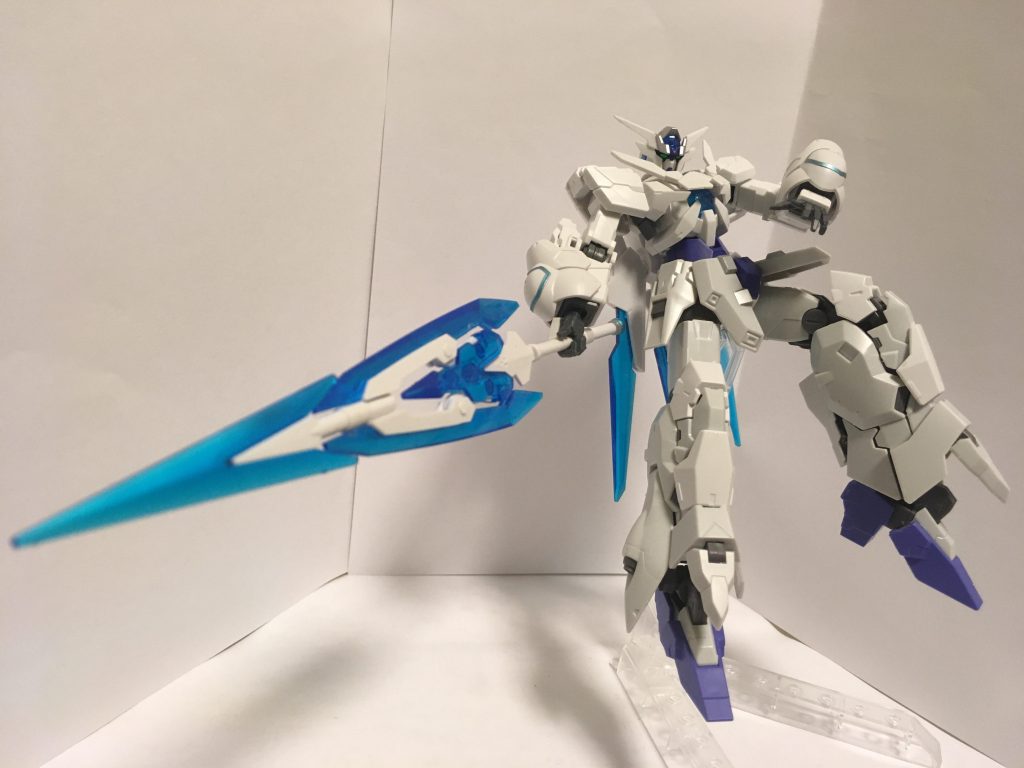 風王鉄槌(へィレム・アヴィル)
「テンペスト」に太陽炉からのGN粒子を集中させ,纏わせた粒子を突きと共に開放することで,破壊力の伴った暴風として撃ち出す本機の奥の手。