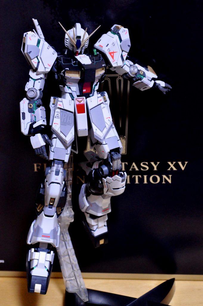 全体
ファンネルや武装が無くとも
よく映えてくれてる気がします