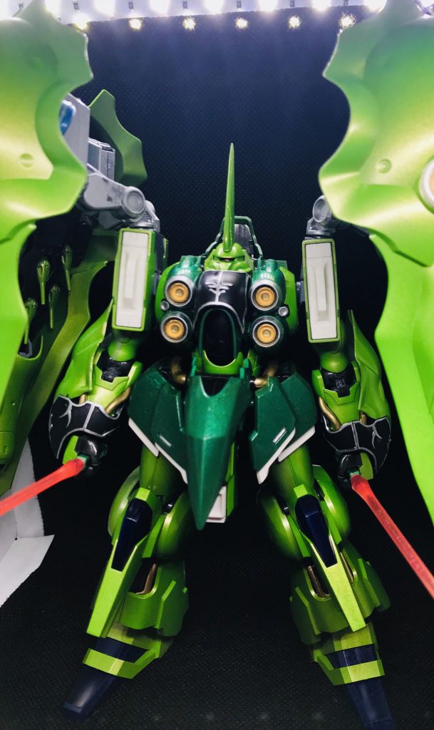 白パーツはパール仕様にしてます