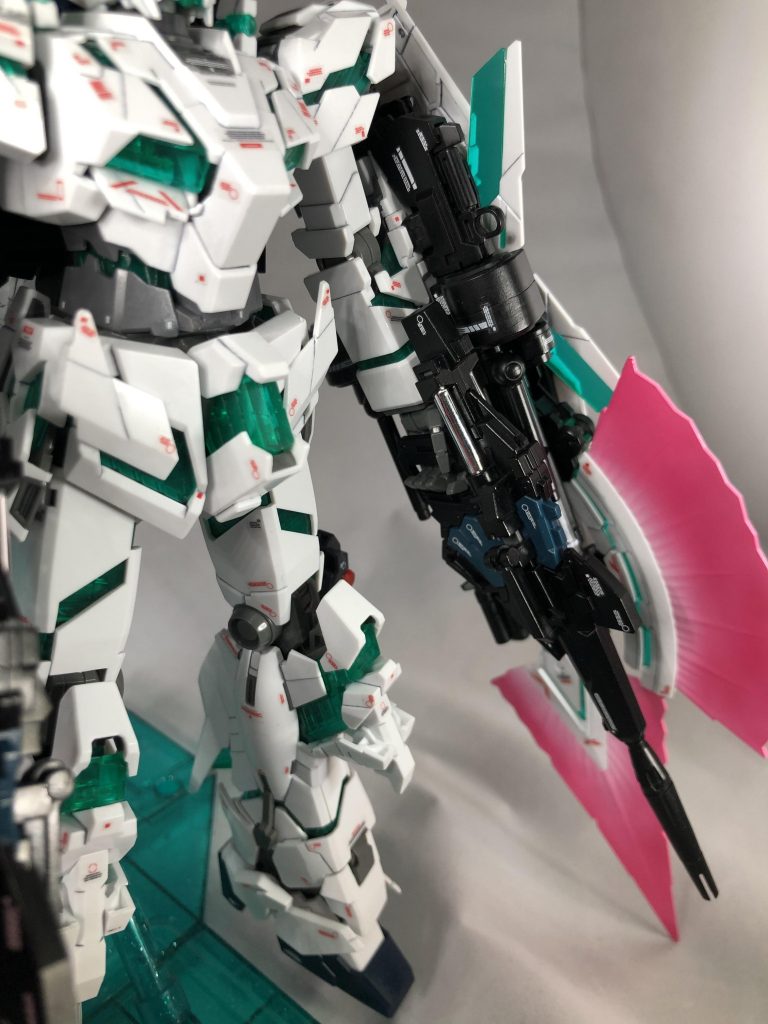 ビームマグナムのシリンダー的なところにラピーテープ貼ってディテールUP。