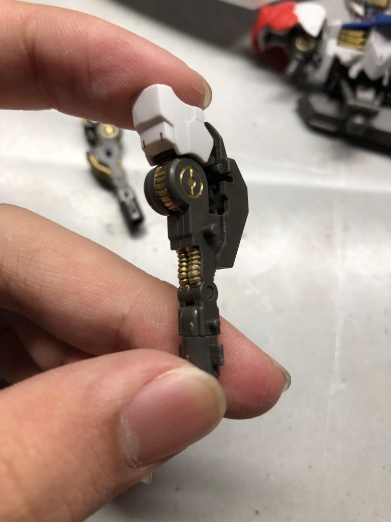 見えにくくなってる所も塗装してます