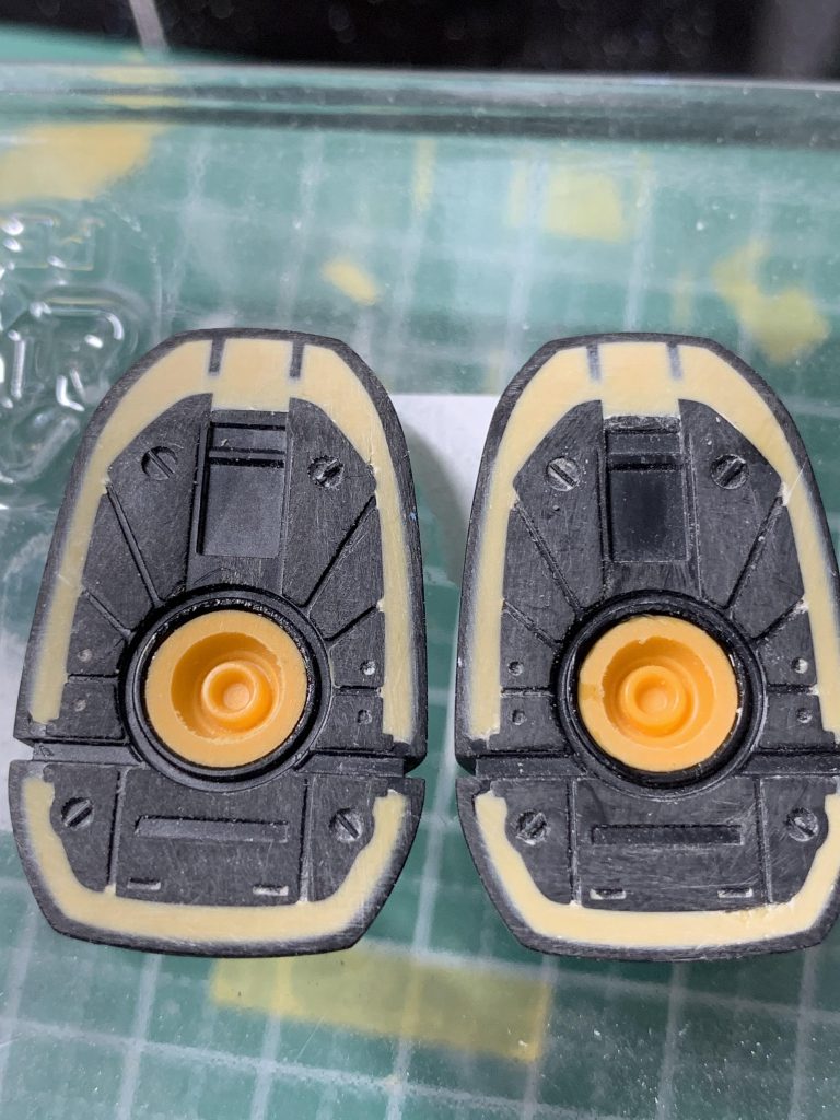 足裏にバーニアを追加しました。