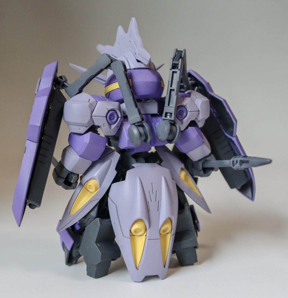 リアアーマーがスタンド代わりになっているので、転倒はあまりしそうにありません！