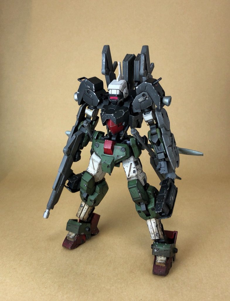 カラーリングはリアルタイプのガンダムを参考にしています。