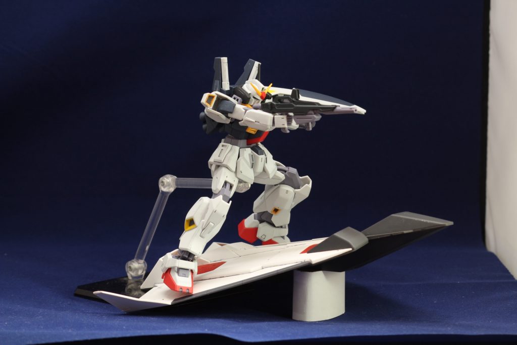 10年近く前に作ったフライングアーマーも引っ張り出してきました。(羽が折れてた)