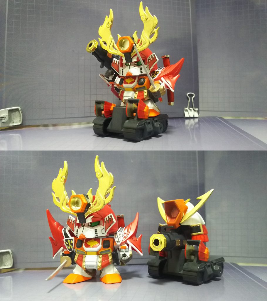 鎧着装
支援メカ戦車の機能も拡張。
肩鎧のみ合体の装甲戦車（アーマタンク）に搭乗し敵陣突撃！
刀とバックパックを駄舞留精太に戻した武者戦車射滋威（ムシャタンクイージー）と連携し十字砲撃！