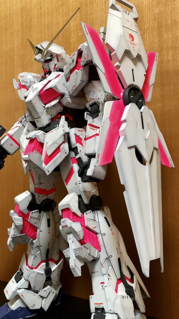 シールドはもう少しデカールを貼った方が良かったかも。