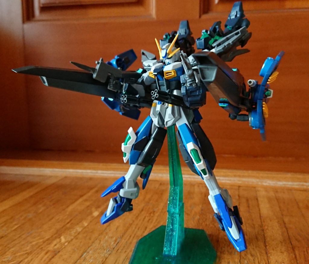 フルバースト
バックパックのキャノンとアームガトリングを前方に向ける
キャノンはハルートのものを使用