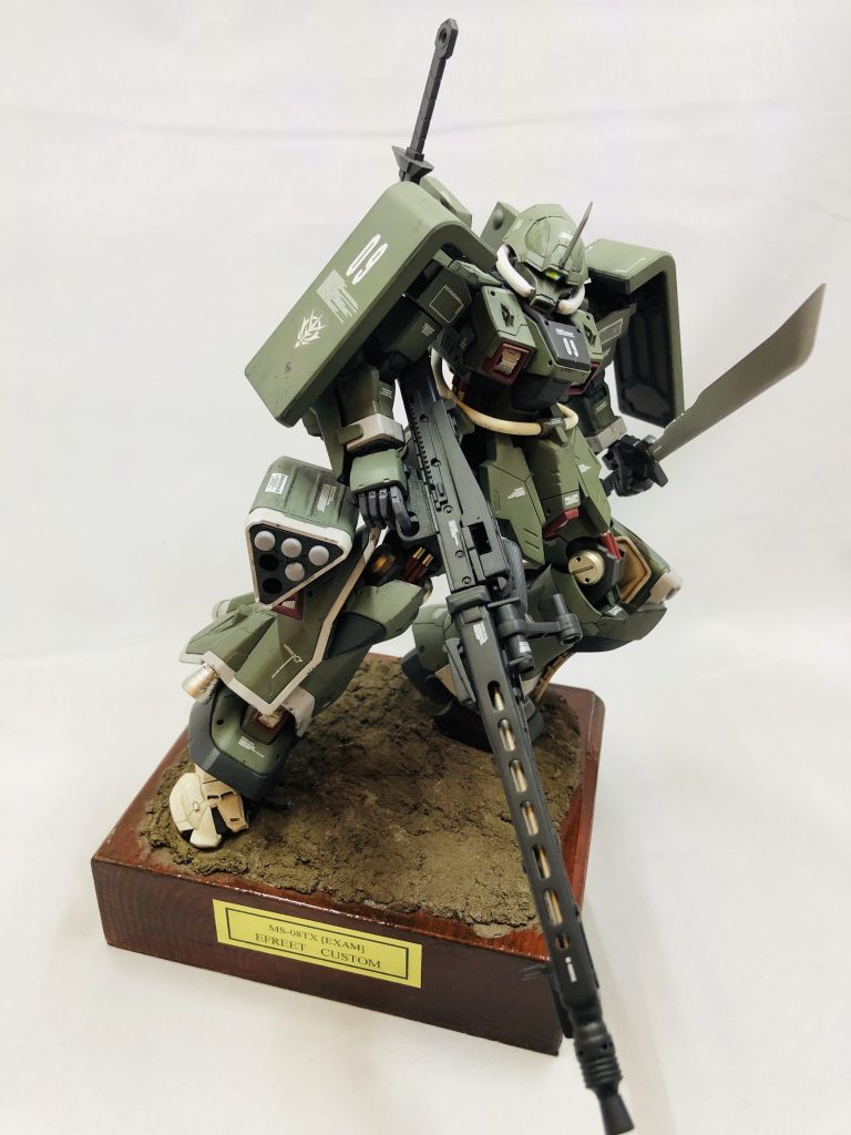 ミサイルは数発打ちましたって設定（笑）
やられメカのジム頭がお気に入り