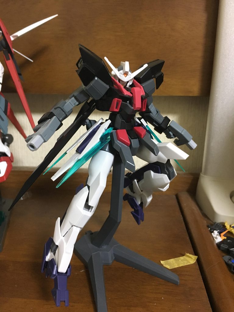 最初は各武装バラバラに作るつもりでしたが、全部合わせた方がバランスが取れていたので全部乗せて制作しました。