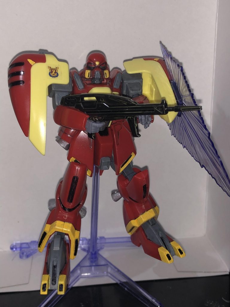 手はあまりにもな出来だったので、武器セットの持ち手に差し替え。