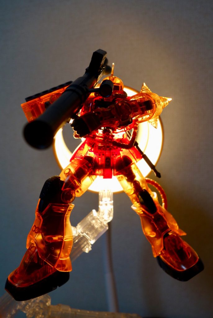 やはり光を通すとクリアカラーがいい感じにでますね。