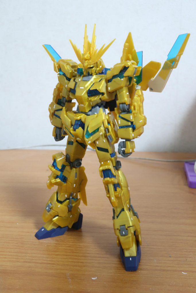 塗装前。
プラ板でディテールを加えた部分が分かりやすいです。