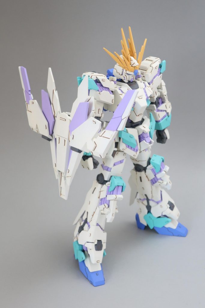 アームドアーマーは腕にも装備可能。