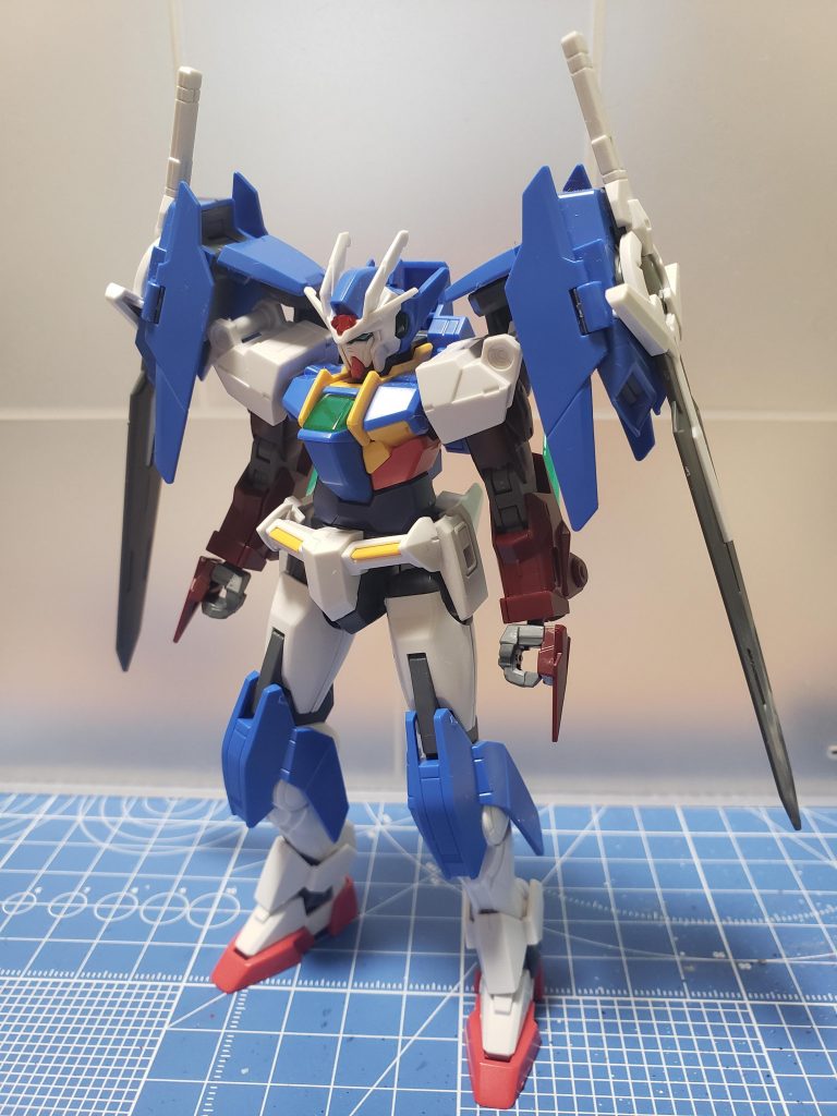 構想初期。近接戦闘特化のコンセプトはそのまま。