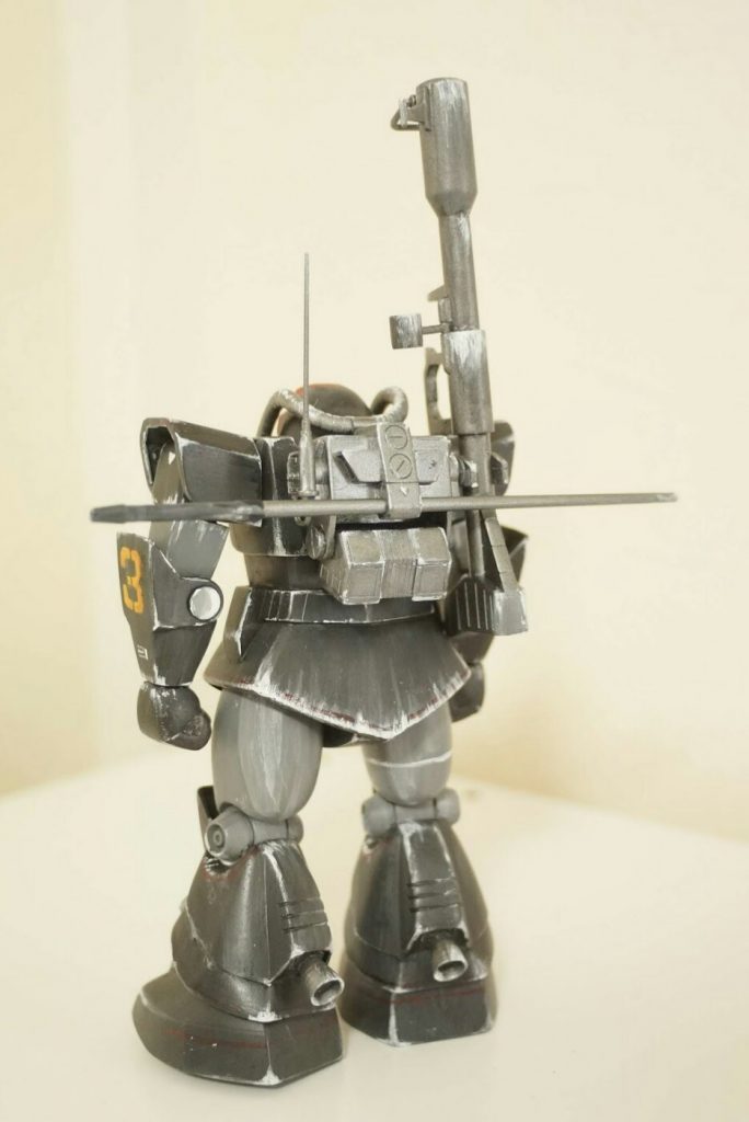 バックショット。後ろはシンプルになった。