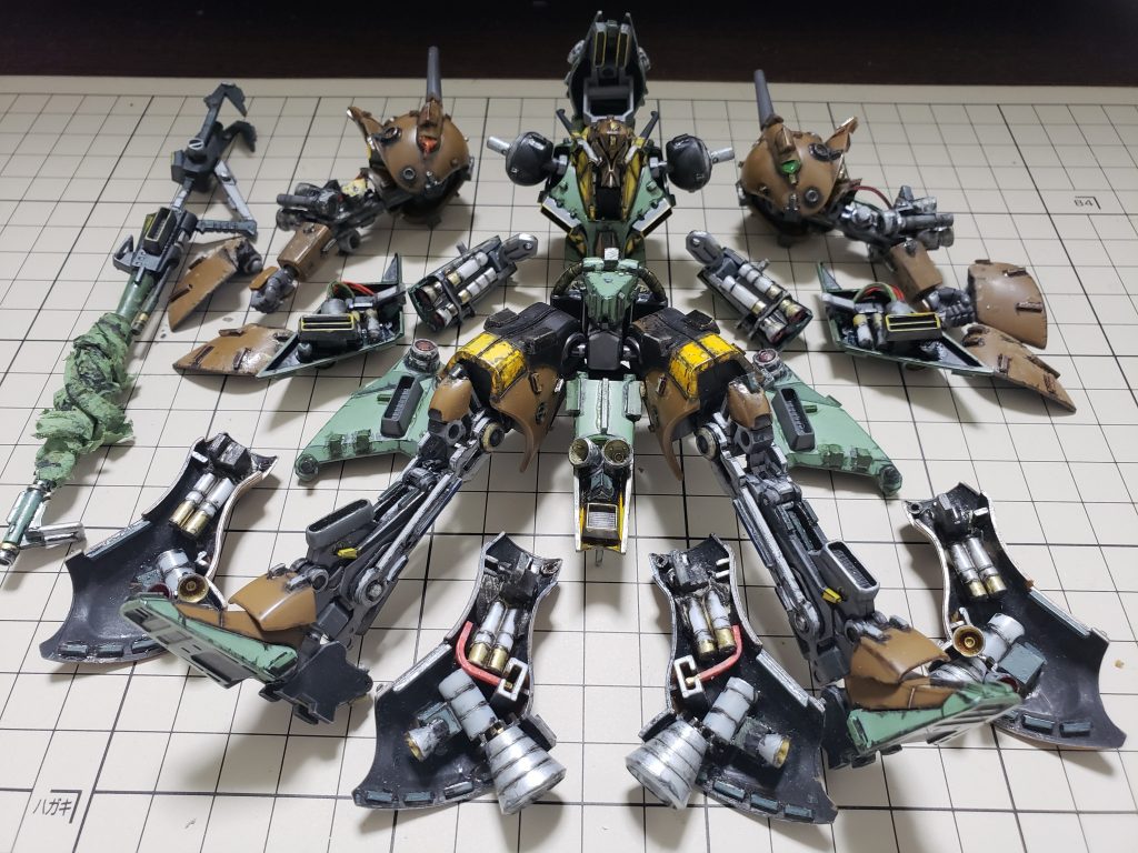 最終組み立て直前の全パーツ展開図。