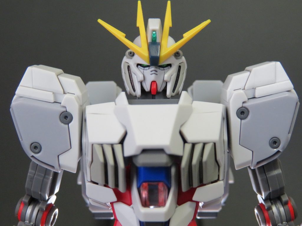 アップ
コックピットはNTD発動状態っぽい色にしました