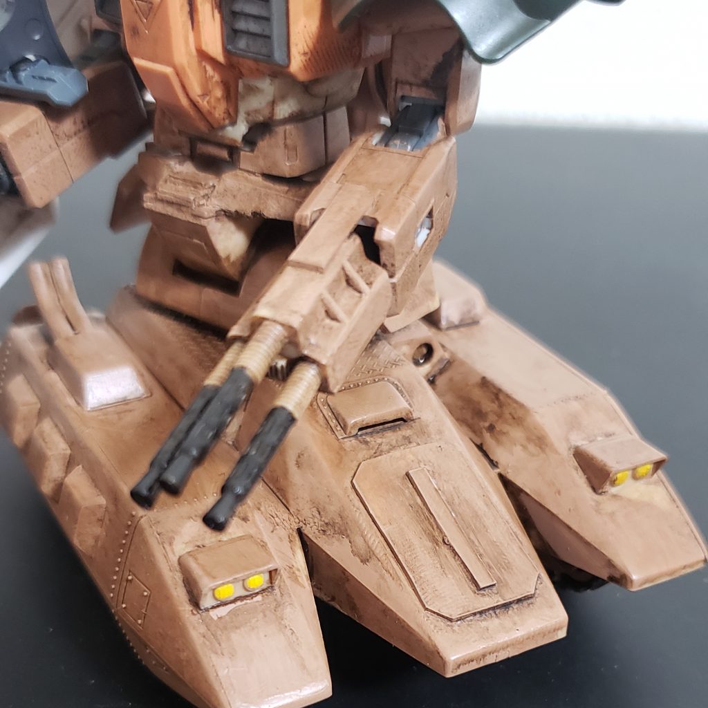 マゼラ・アタック前面のやつは左手に移植しました。