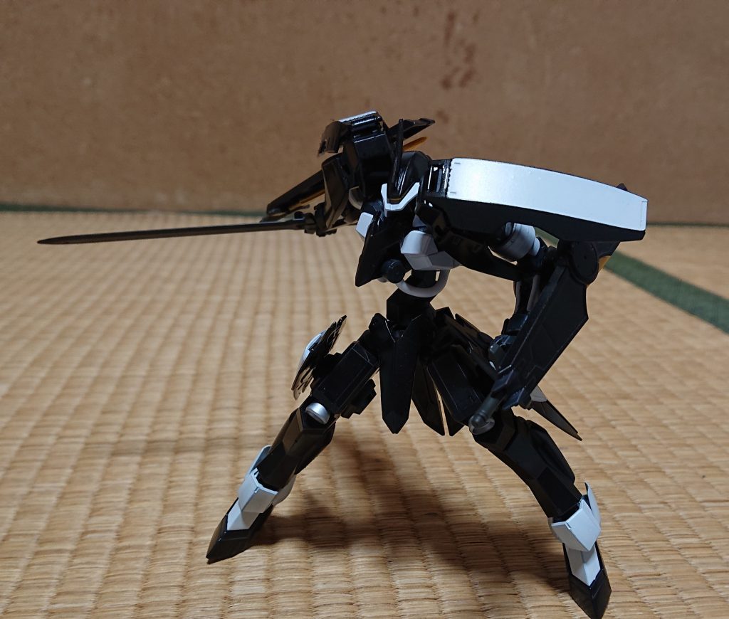 ナイトブレード装備。