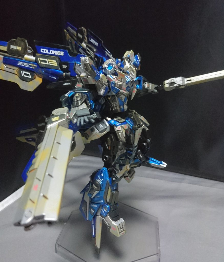 リボーンズのGNバスターライフルのパーツを使うことで、腕に装着が可能となっています(^◇^)