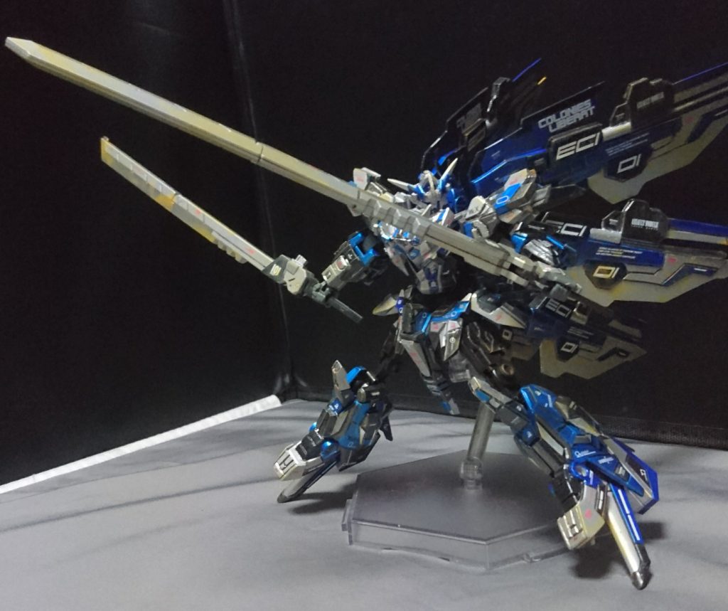 武器3 大型長剣
今回のメイン武器です!アスタロトの剣を2本使用し、プラ板やリボーンズのGNバスターライフルのパーツで改造しています( ^∀^)