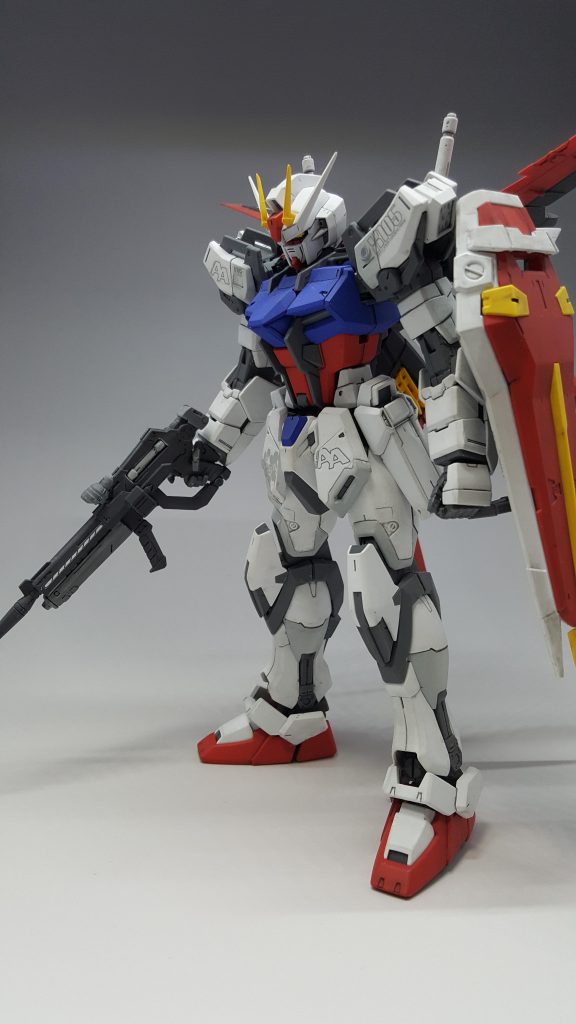 SEED系の中でも屈指のイケメン機体(´ω`)
いや~、カッチョいいっす(´ω`)