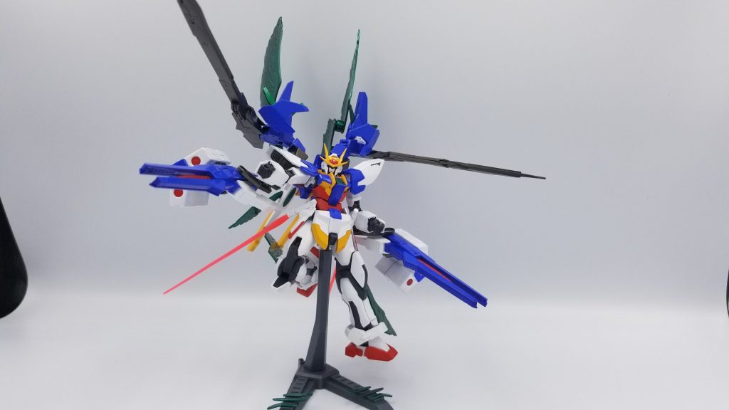 また、この形態でいられる時間は発動時の動力粒子充電率と発動中の機体の動作によって変化する。