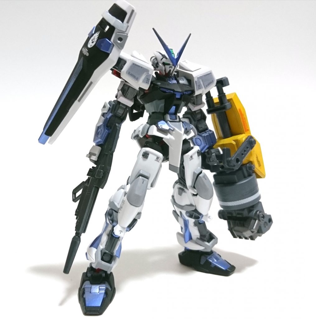 [本体塗装]
・フレーム部…グレー、メタバイオレット
・装甲部…グレー＋ホワイト
・シールド等…ブラック→艶消しトップコート
・センサー部…アイグリーン