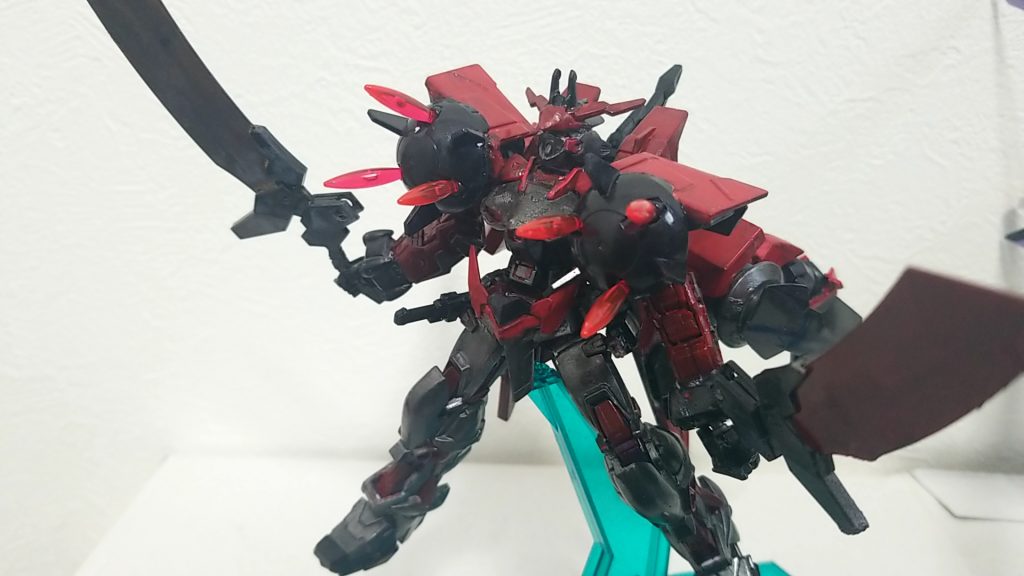 肩からビームも可能