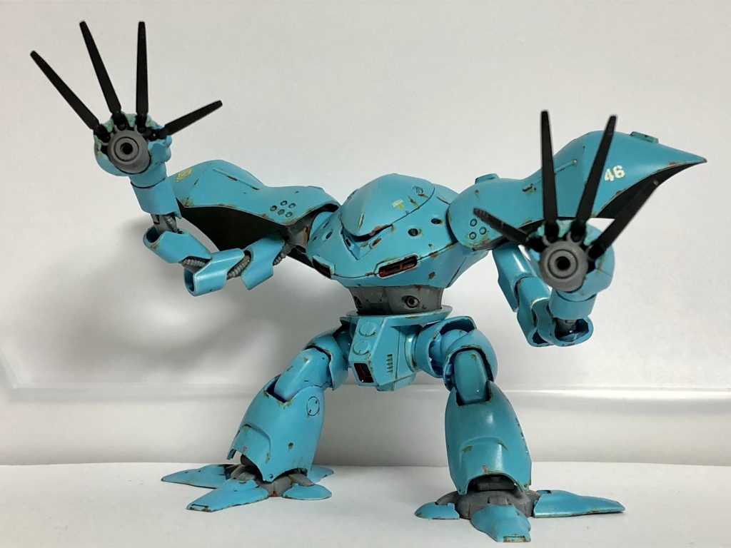 ビーム・キャノン。
昔のキットと侮るなかれ、腕は中々の可動域があります。