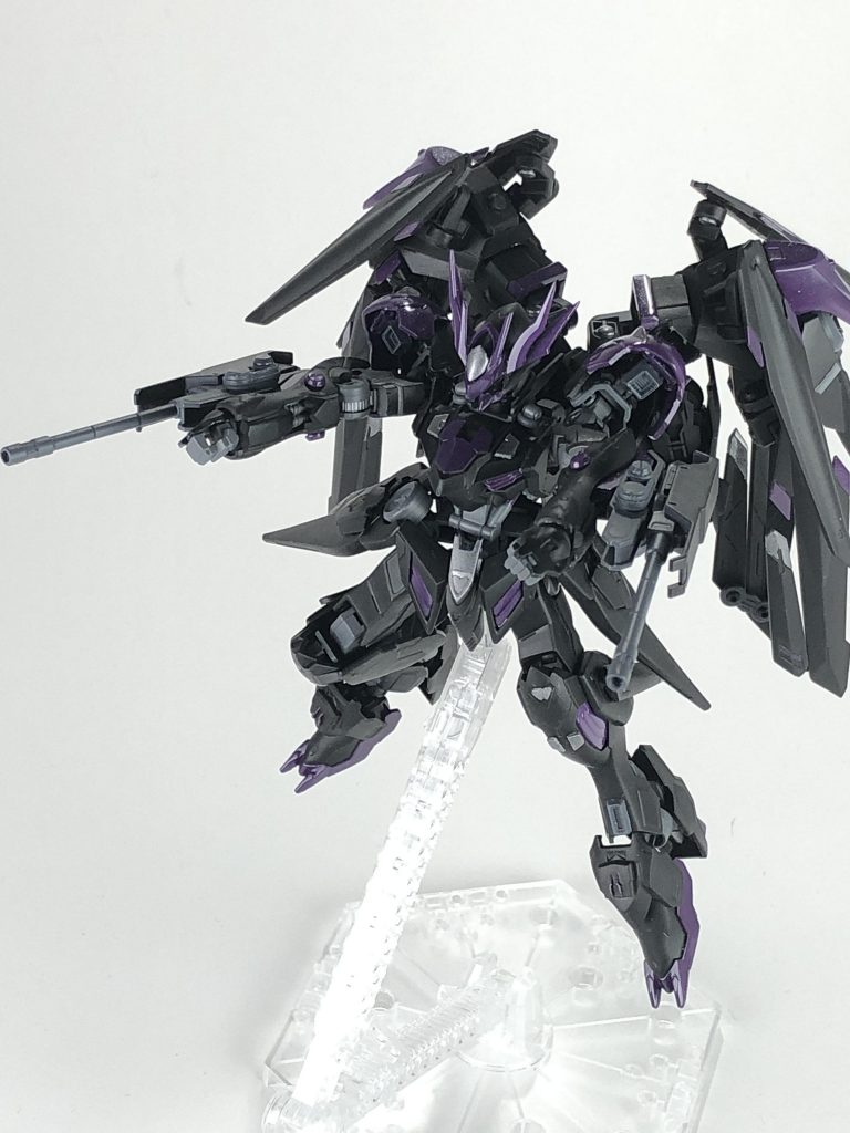 200mm砲改・「ビーム・バルカンダメント」。グレネード・ロケットダメントと使い分けで使用されることを想定しています。これも内部のカートリッジ次第でビームバルカンとしても使用できます。基本的にはグレネード・ロケットダメントを標準装備としているので使用頻度は低いです。