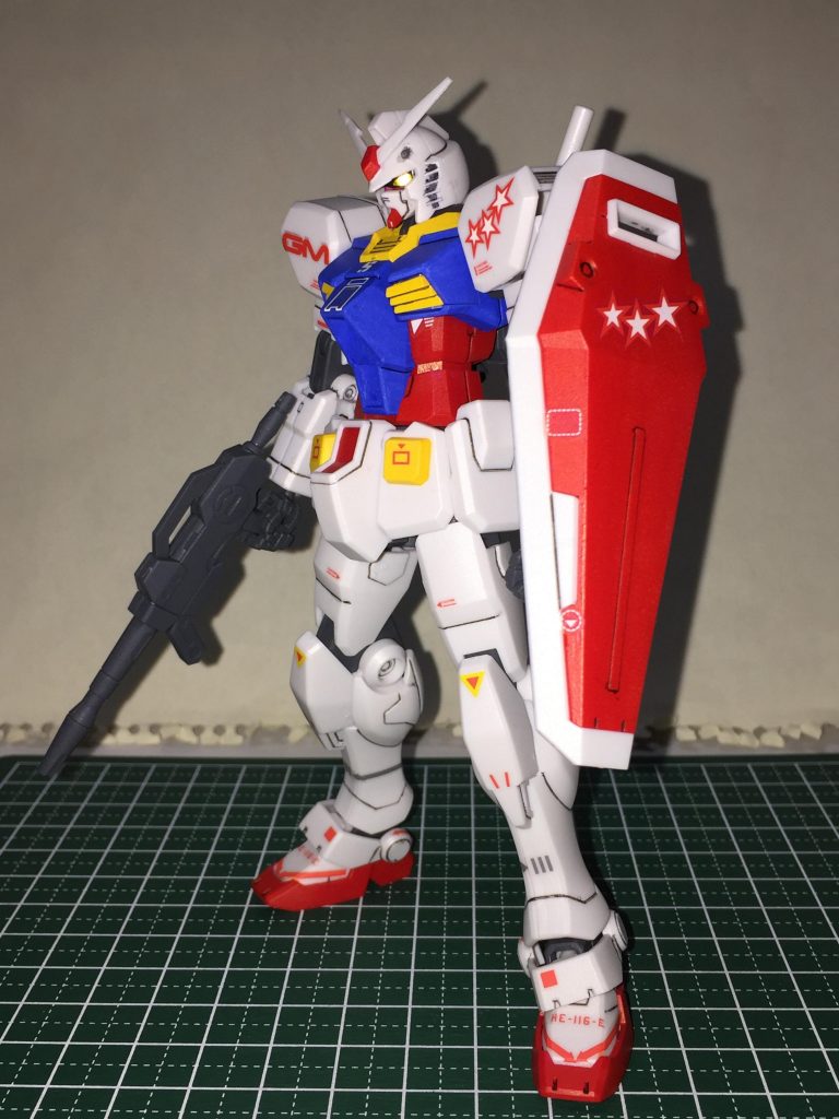 GBN ベースガンダム–2枚目/制作者：指切り抜刀斎(デザインナイフ)