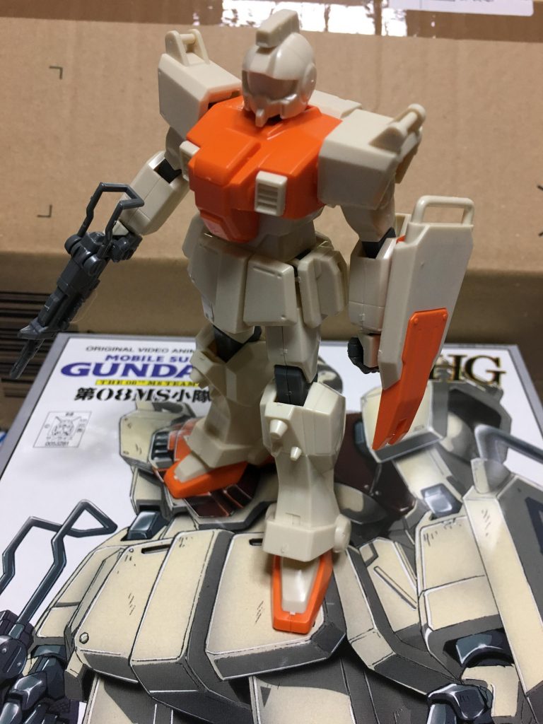 元はこんな感じで…
脚なんかこれ以上広げると外れちゃう感じでしたね、腕も90度くらいが限界でした。