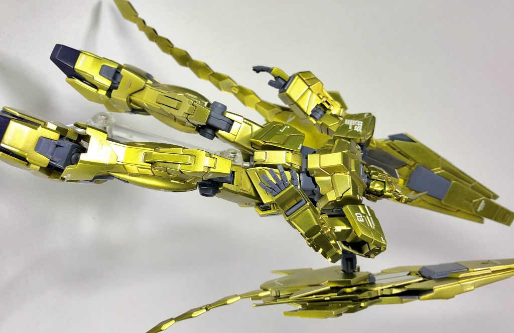 ユニコーンガンダム3号機 フェネクス[ユニコーンモード]–5枚目/制作者：オカムラセイジ