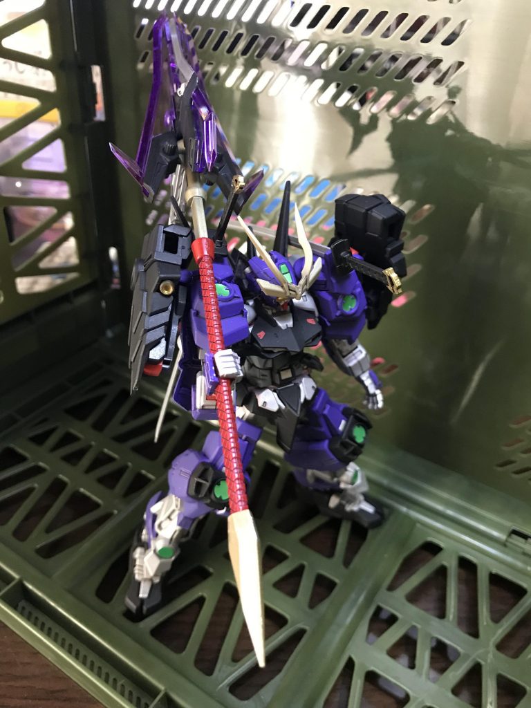 コトブキヤの武器を持たせました。
本多忠勝の配下という妄想なんで
蜻蛉切typeRと名付けました。