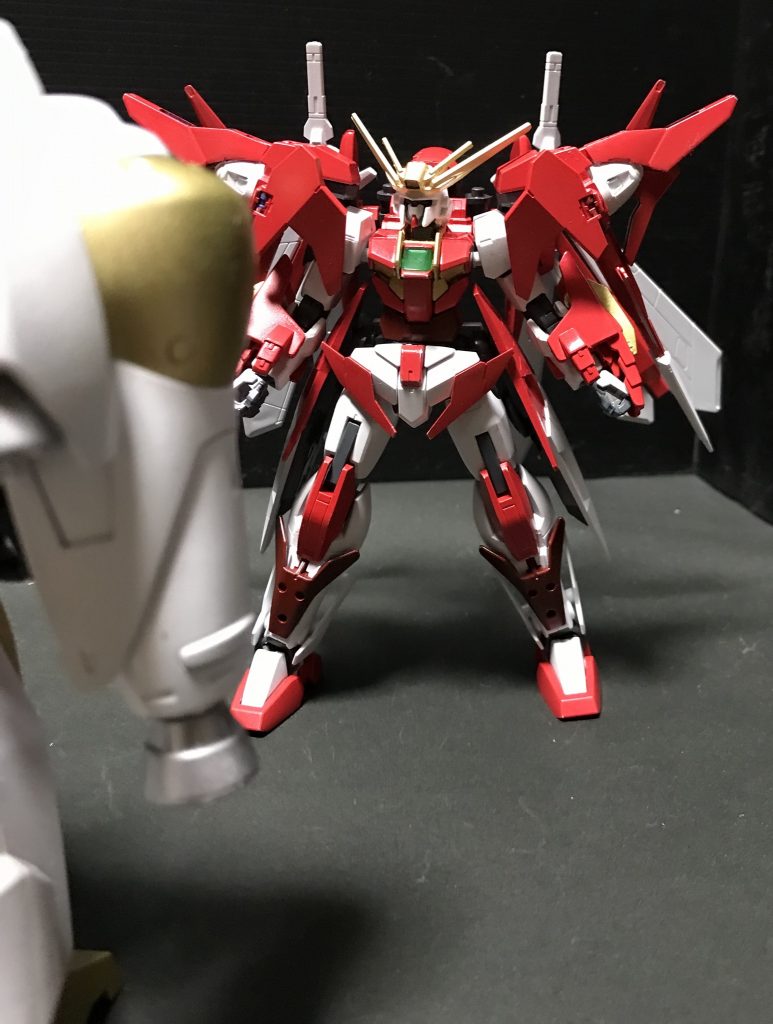 ここからはちょっとした寸劇をw
ゴッドスカイ「あの機体…ガンダムアールマティ！！」

アールマティ「赤いダブルオースカイ…ようやく見つけた！！」