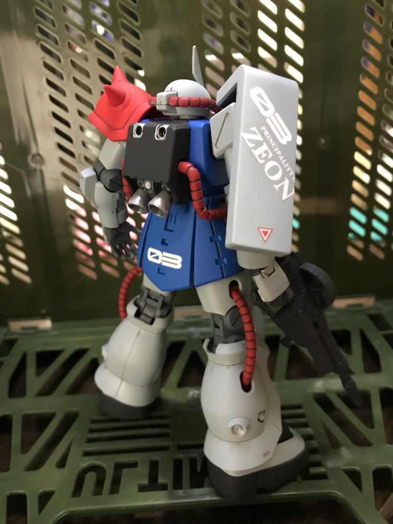 ザクⅡ F2–5枚目/制作者：真樹京介