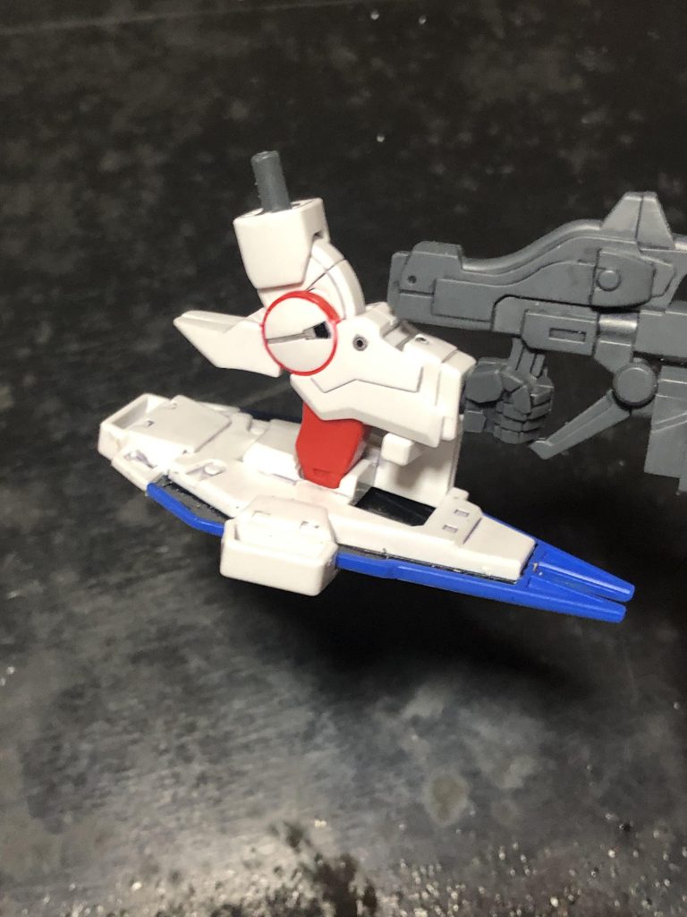 ビームシールド発生器の先端をくり抜いた上で、メガビームシールド側も加工。双方にネオジム磁石を仕込みました。