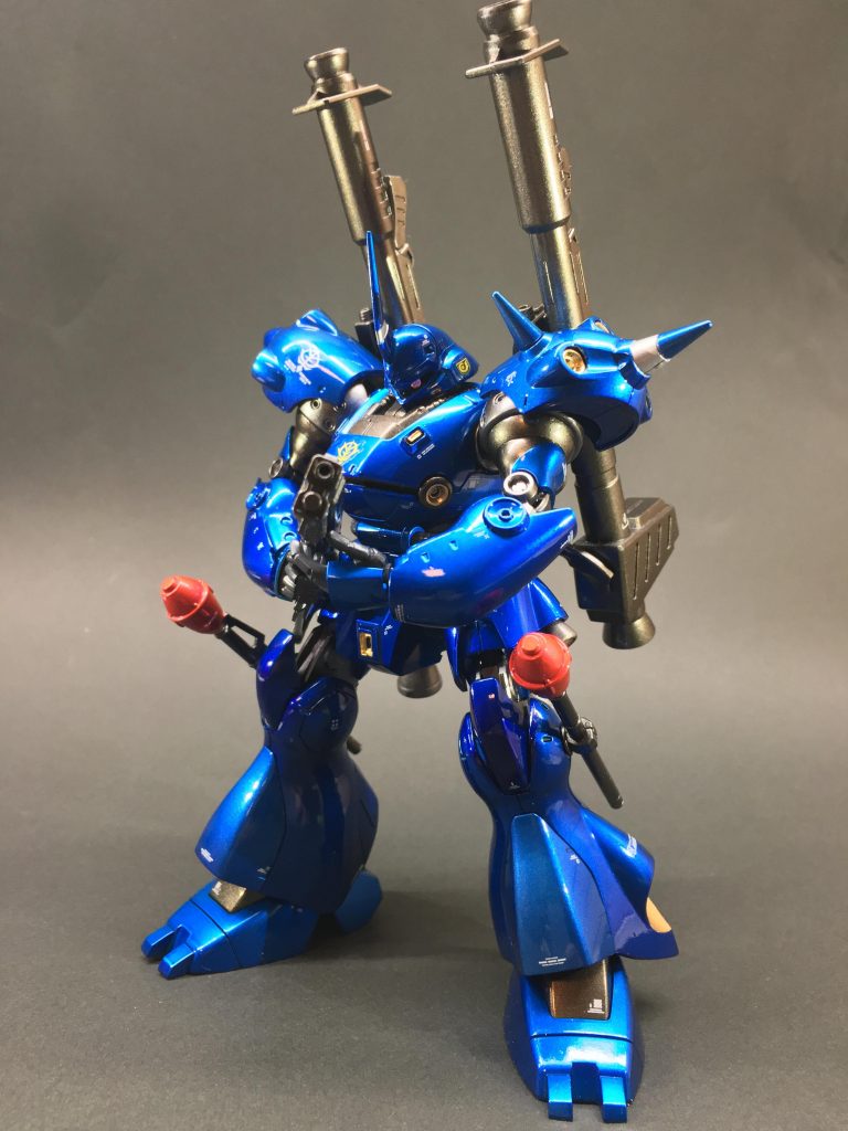 ショットガンを構えて。