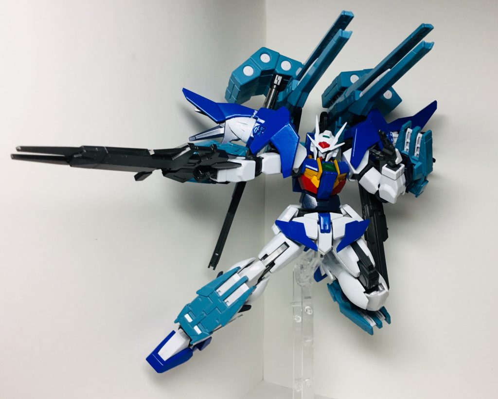 種ポーズ。HWSをつけたことで可動域は少なくなったもののそこそこ動くので満足です。