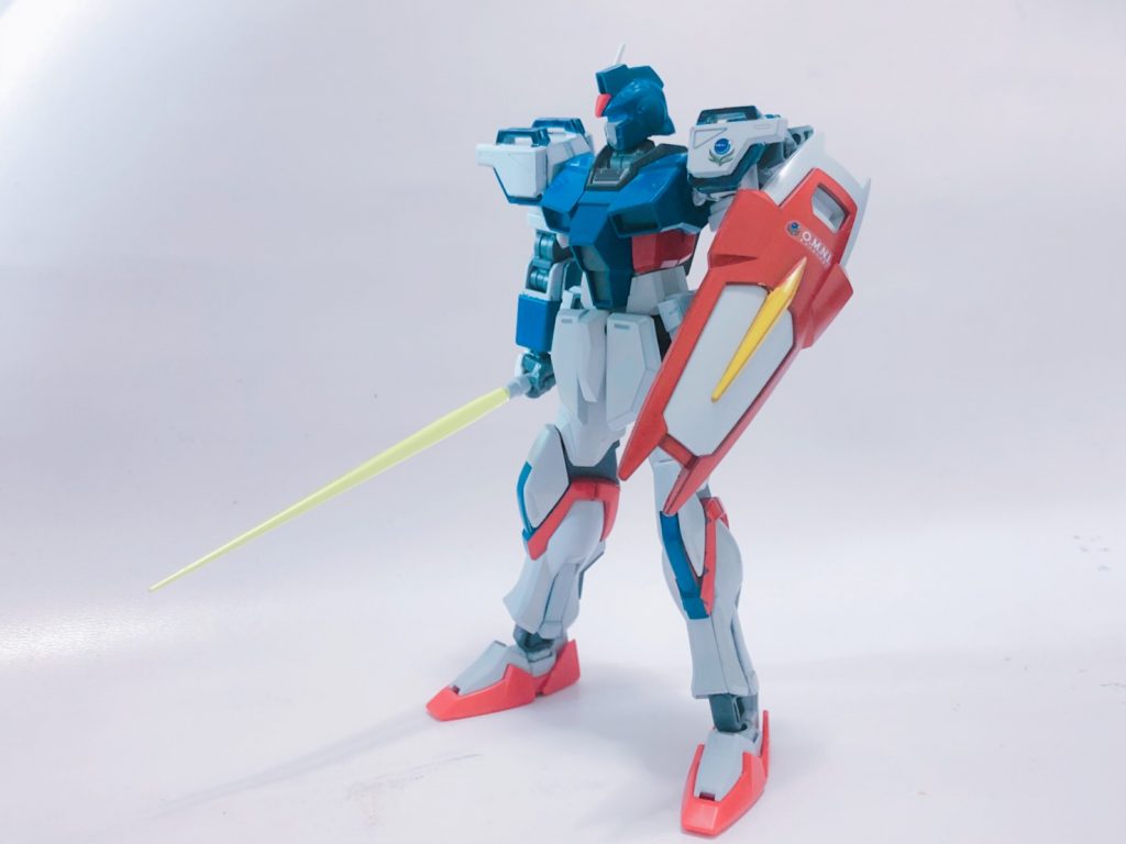 ## フロントビュー
ライフル携行時と、サーベル抜刀時です。