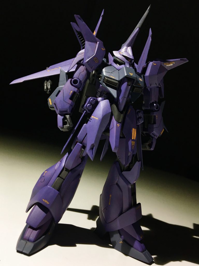 プロポーションはイジってません。まんまカッコ良いです。