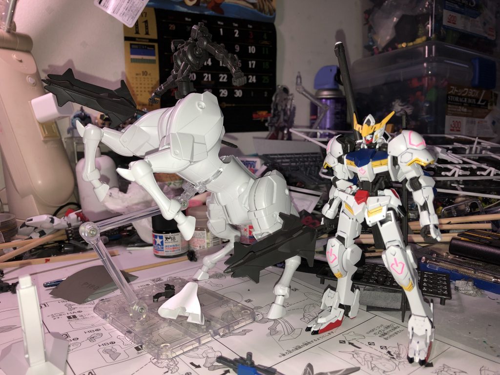 作っていく中で撮った写真がこれくらいしかなかった
サイズの比較にでも…